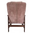 Klasyczny pikowany fotel wypoczynkowy dla seniora na drewnianym stelażu Ludwik różowy orzech