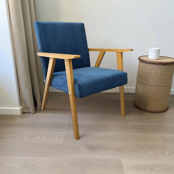 Sztruksowy fotel wypoczynkowy Retro PRL niebieski jasny dąb