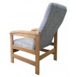 Klasyczny fotel wypoczynkowy dla seniora na drewnianym stelażu Ludwik jasnoszary jasny dąb
