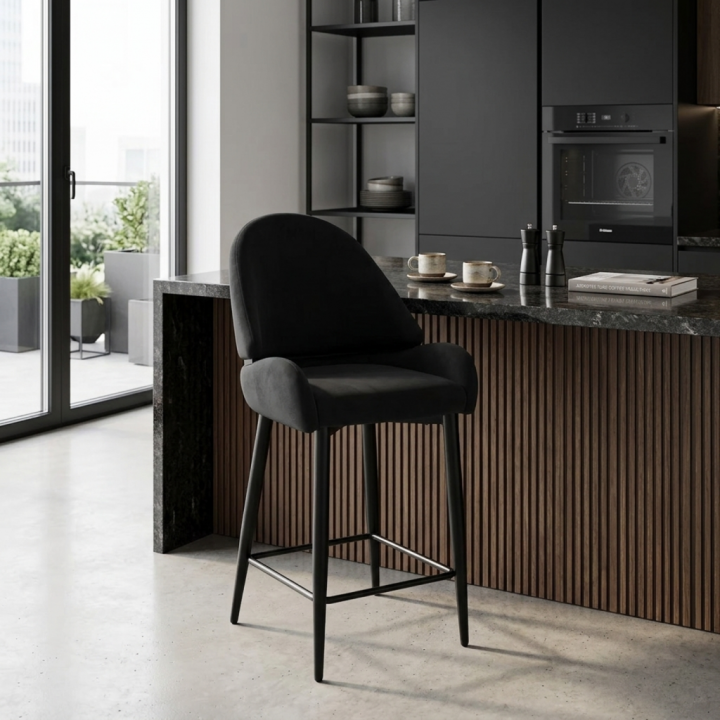 Hoker tapicerowany Bergamo czarny